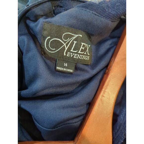 Alex Evenings Navy Sequin Embroidered Bodice Gown NWT - Picture 3 of 7